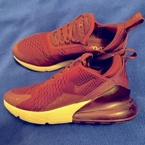 Nike Air Max  270